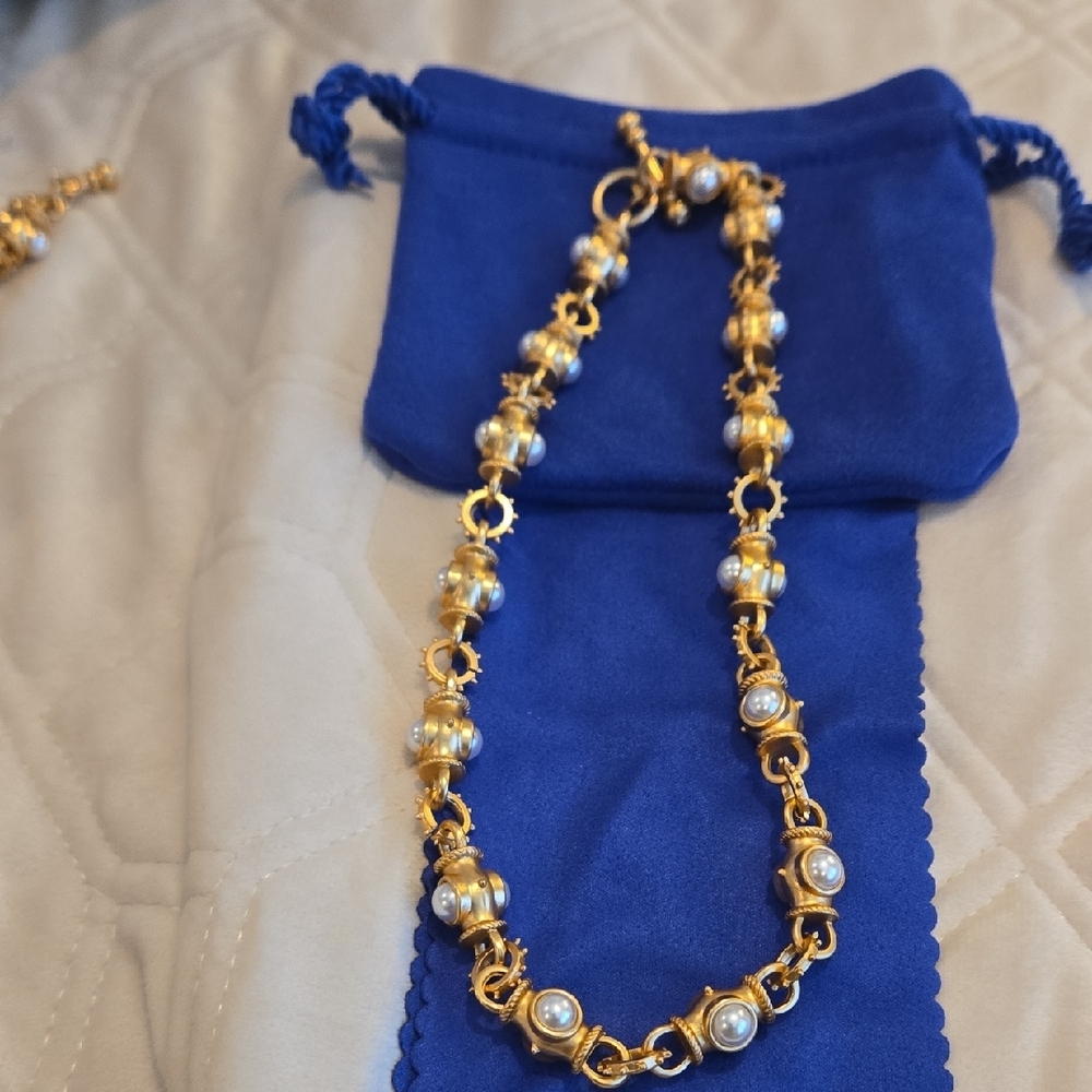 Elegant Gold and Pearl Bracelet. Pearl Ring And Necklace Seperately - Picture 4 of 6